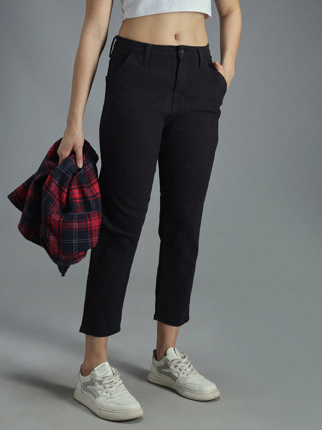 Women Black Mom Fit High-Rise Stretchable Jeans