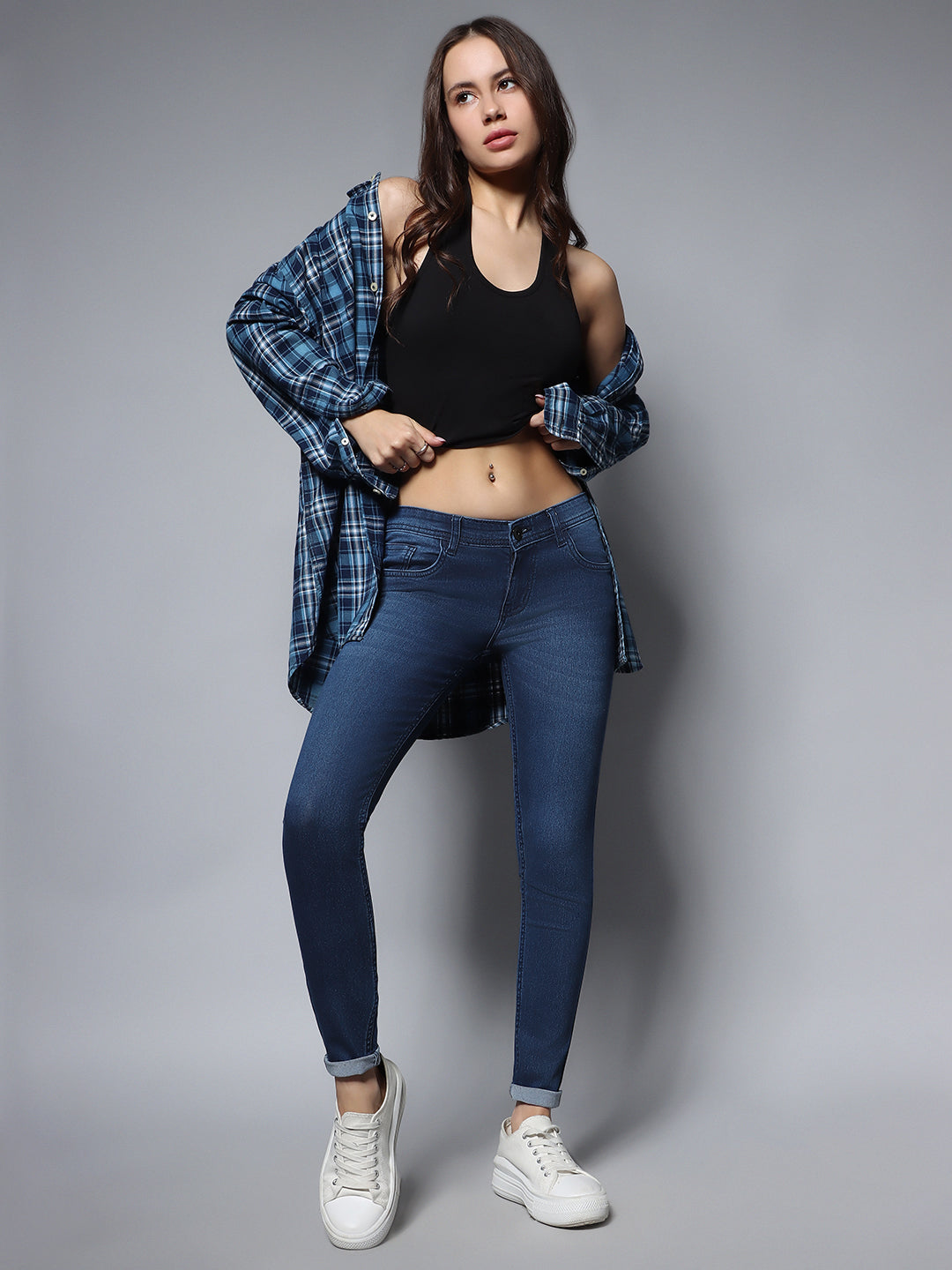 Women Plus Size Blue Slim Fit Mid-Rise Clean Look Stretchable Jeans