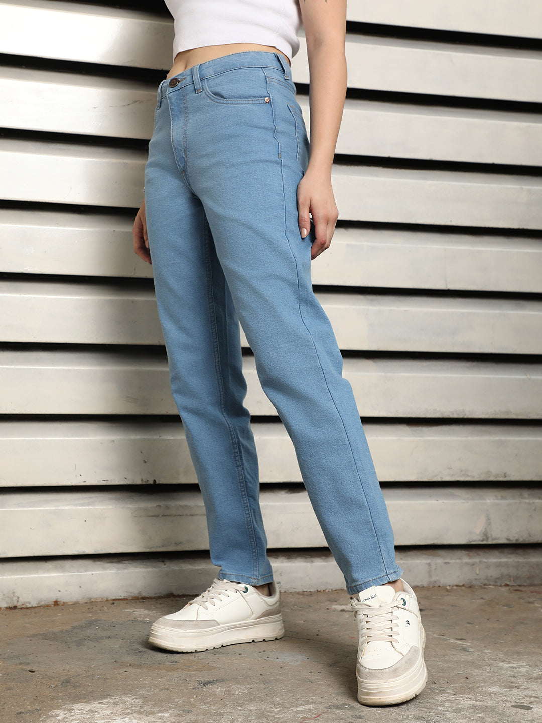 Women Slim Mom Fit High-Rise Clean Look Stretchable Jeans