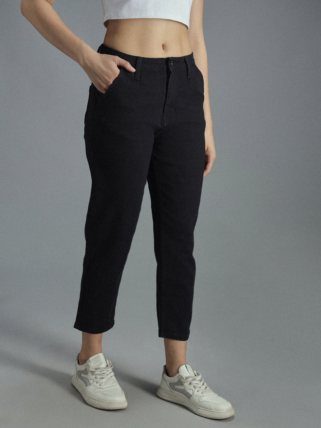 Women Black Mom Fit High-Rise Stretchable Jeans