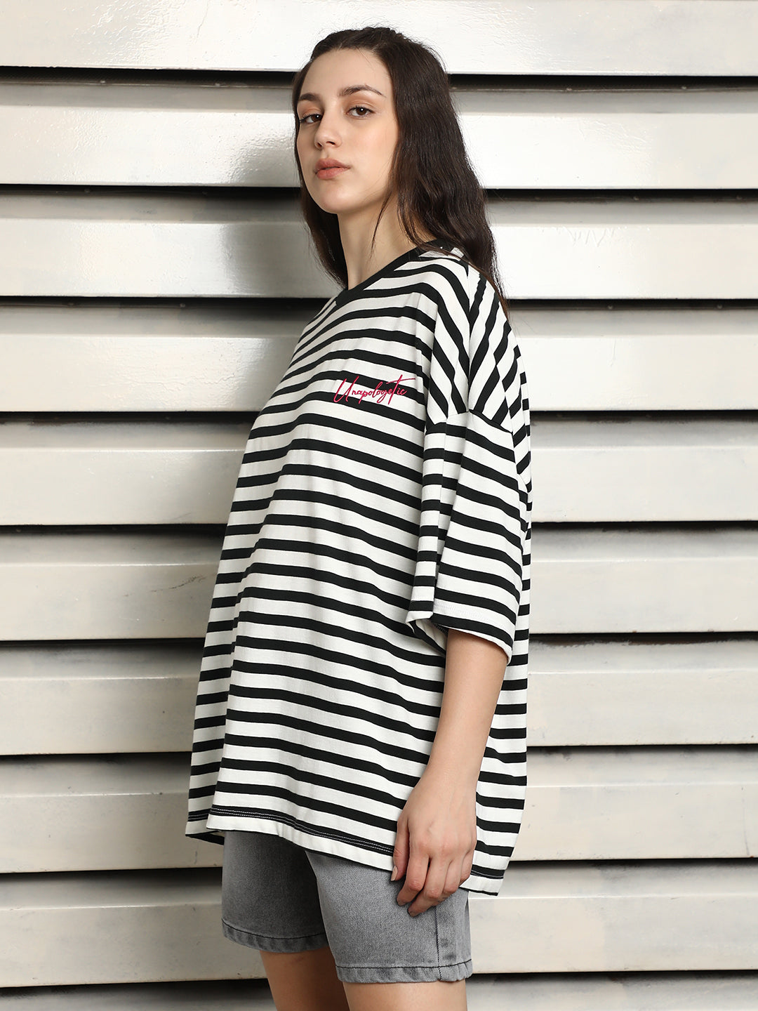 Women Striped Drop-Shoulder Sleeves Monochrome Embroidered T-shirt