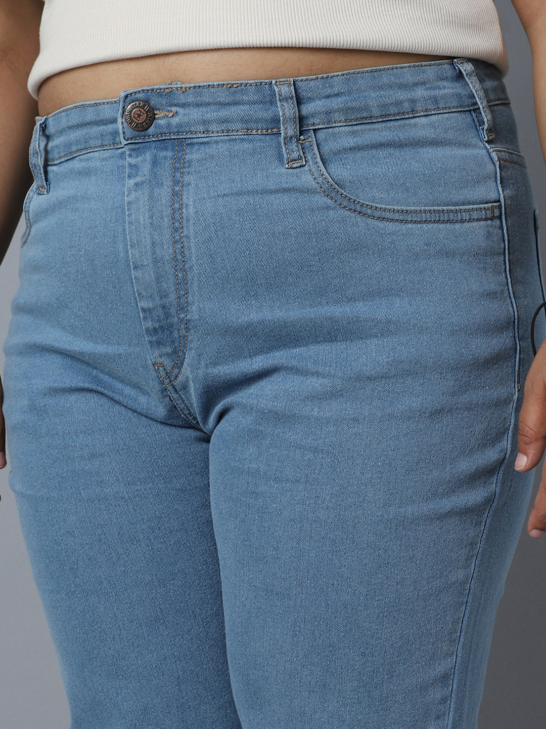 Plus Size Women Straight Fit High-Rise Clean Look Stretchable Jeans