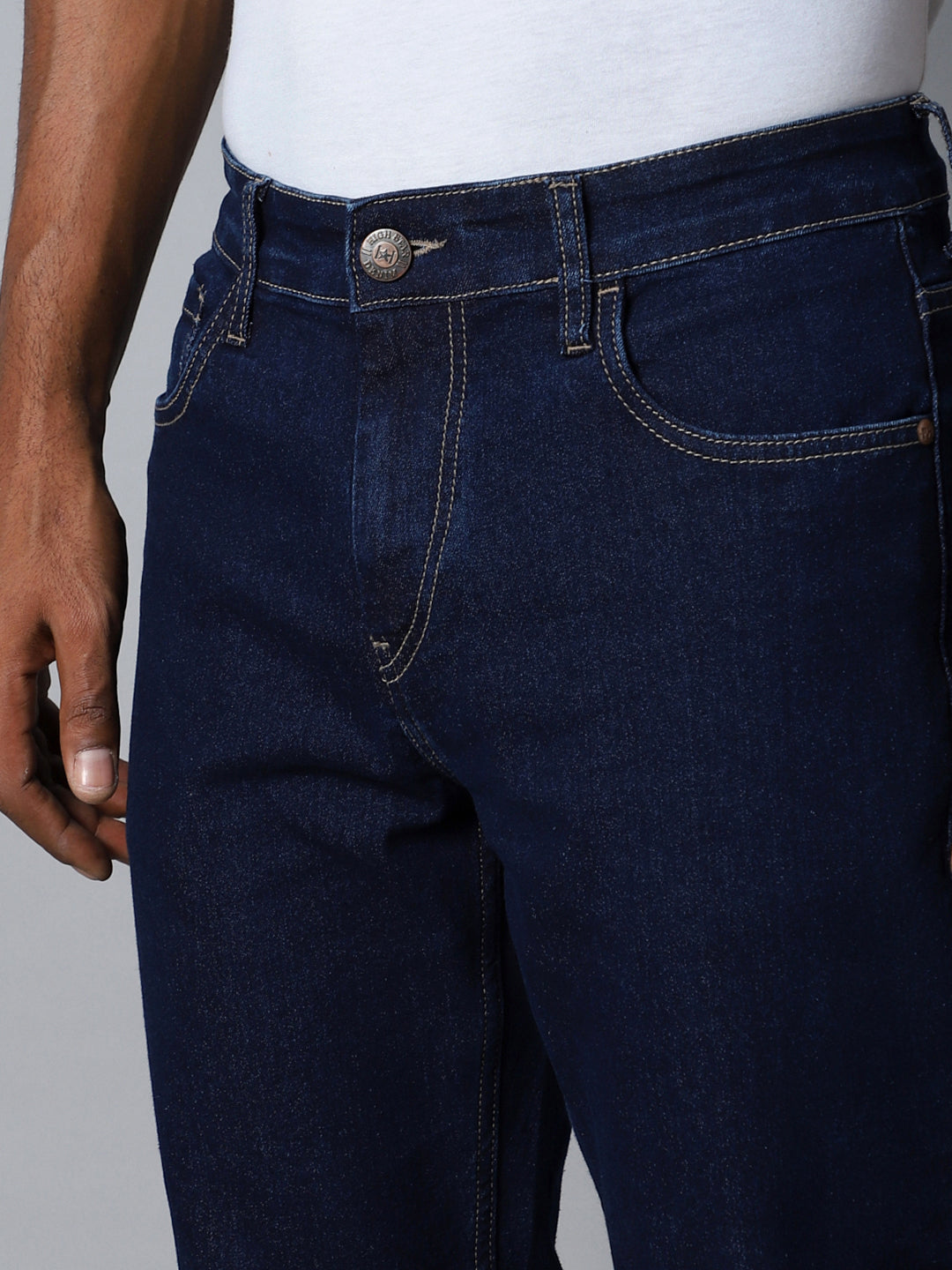 Men Tapered Fit Mid-Rise Clean Look Stretchable Jeans