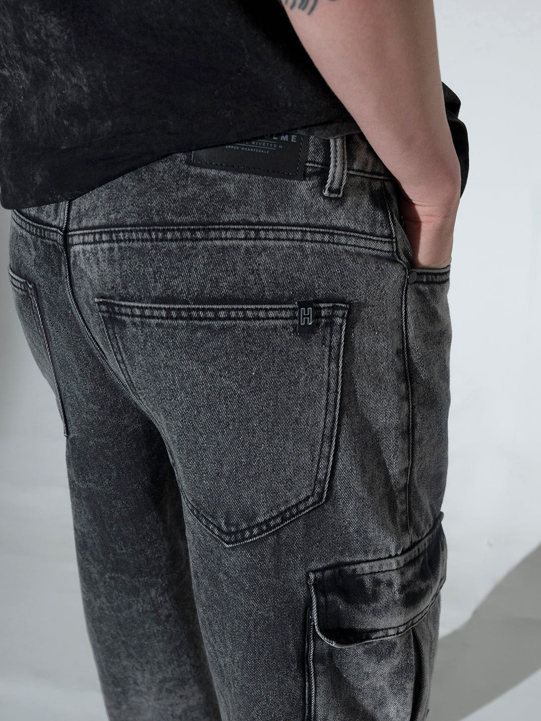 Hubberholme Men Clean Look Relaxed Fit Heavy Fade Pure Cotton Jeans