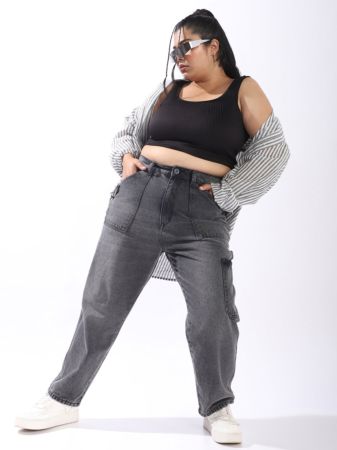 High Star Women Relaxed Mom Fit Carpentar Cargo High-Rise Jeans