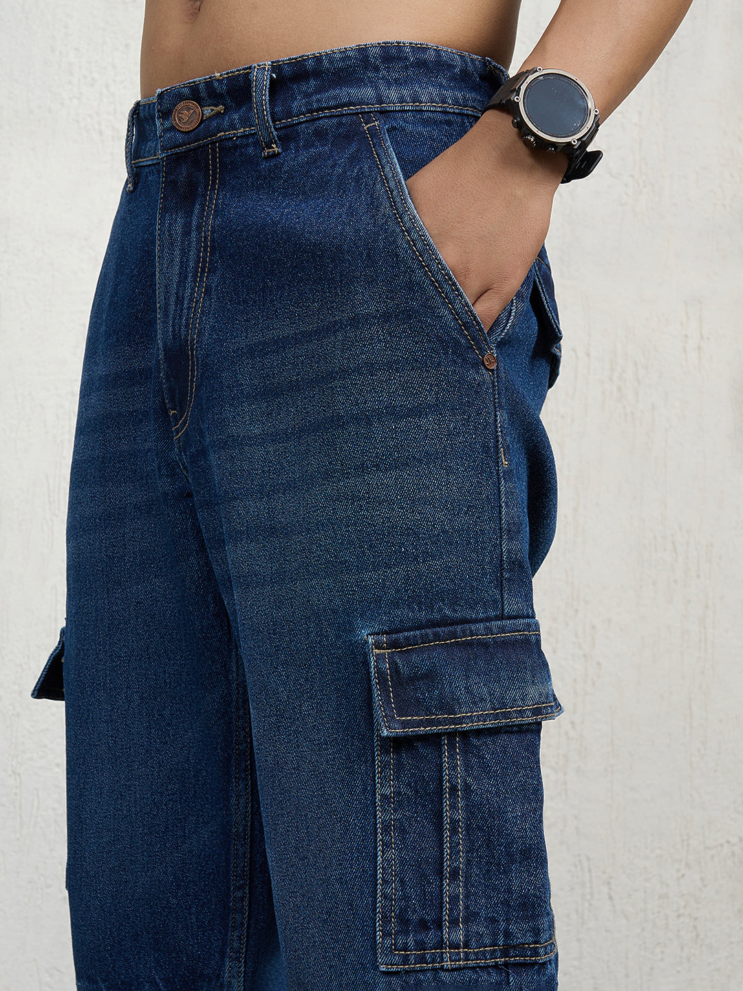 Hubberholme Men Straight Fit  Light Fade Jeans