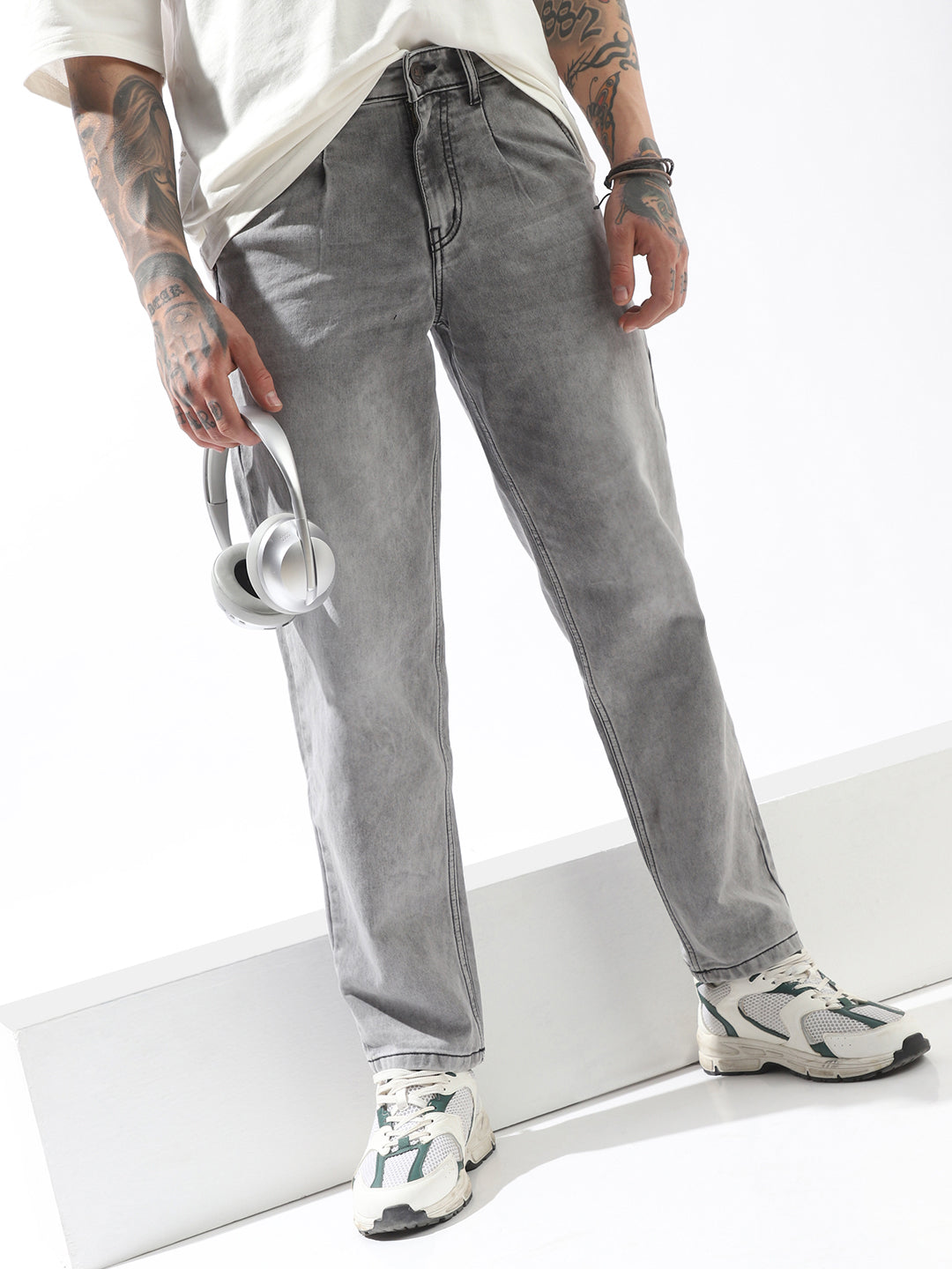 Hubberholme Men Comfort Relaxed Tappered Fit Mid-Rise Jeans