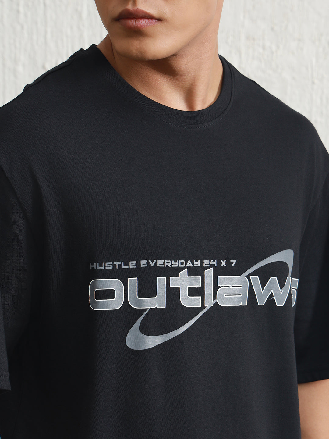 Hubberholme Pure Cotton Graphic Printed Drop Shoulder Relaxed Fit T-shirt