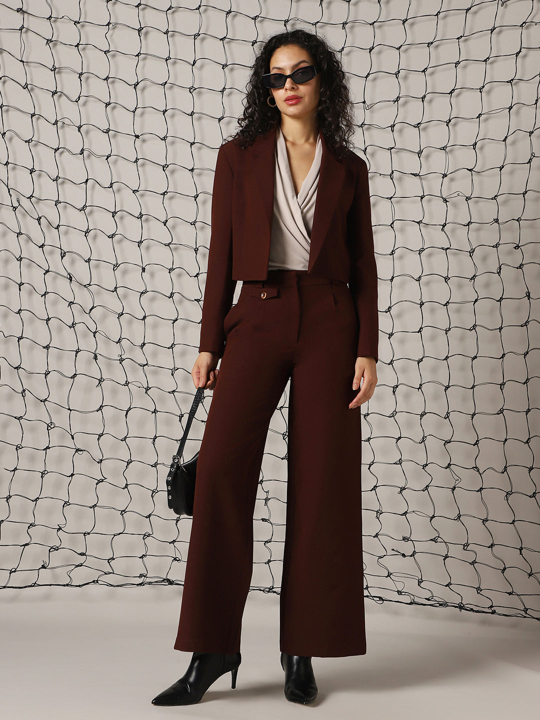 Hubberholme Women Solid Crop length Oversized Notch Lapel Collar Full Sleeve Blazer