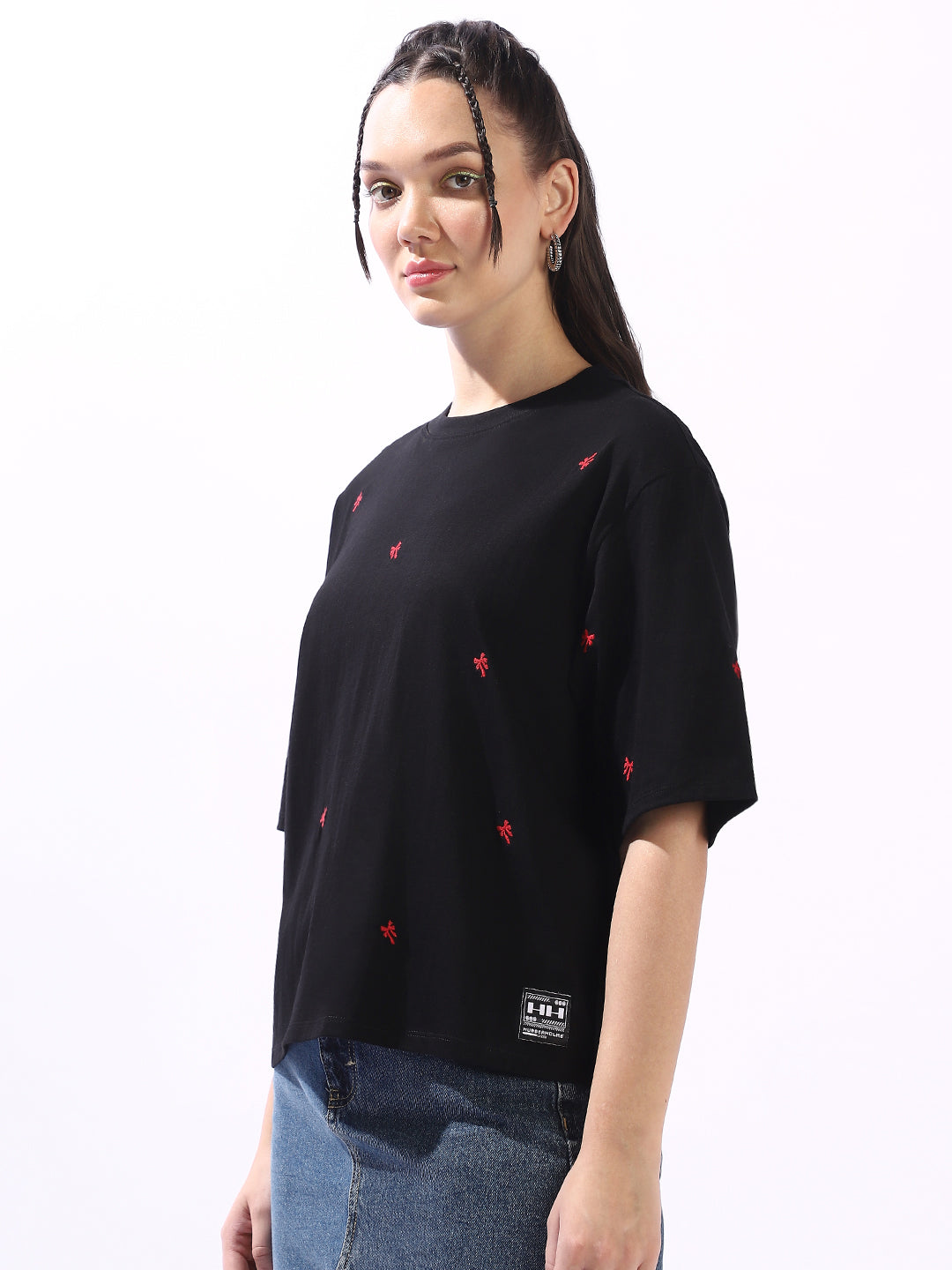 Hubberholme Embroidered Round Neck Short Sleeves Cotton T-shirt