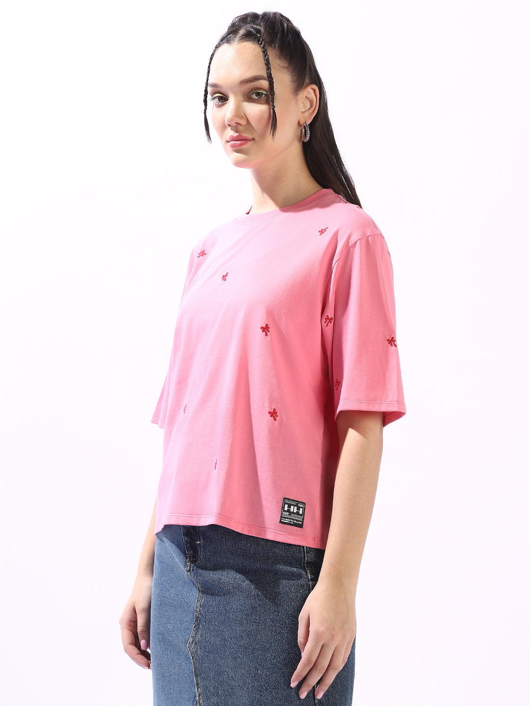Hubberholme Self Design Round Neck Short Sleeves Pockets Cotton T-shirt