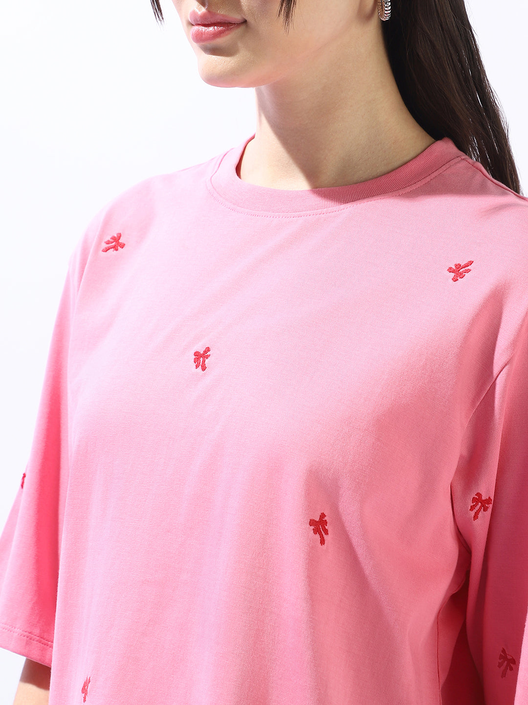 Hubberholme Self Design Round Neck Short Sleeves Pockets Cotton T-shirt