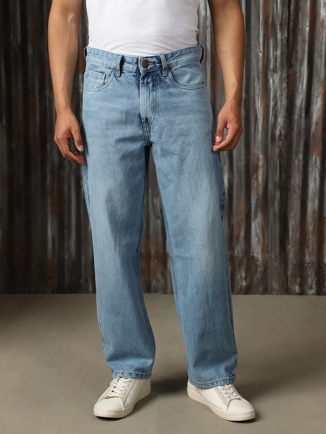 Men Washed Cotton Relaxed Fit Mid- Rise   Jeans