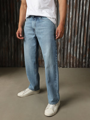 Men Washed Cotton Relaxed Fit Mid- Rise   Jeans