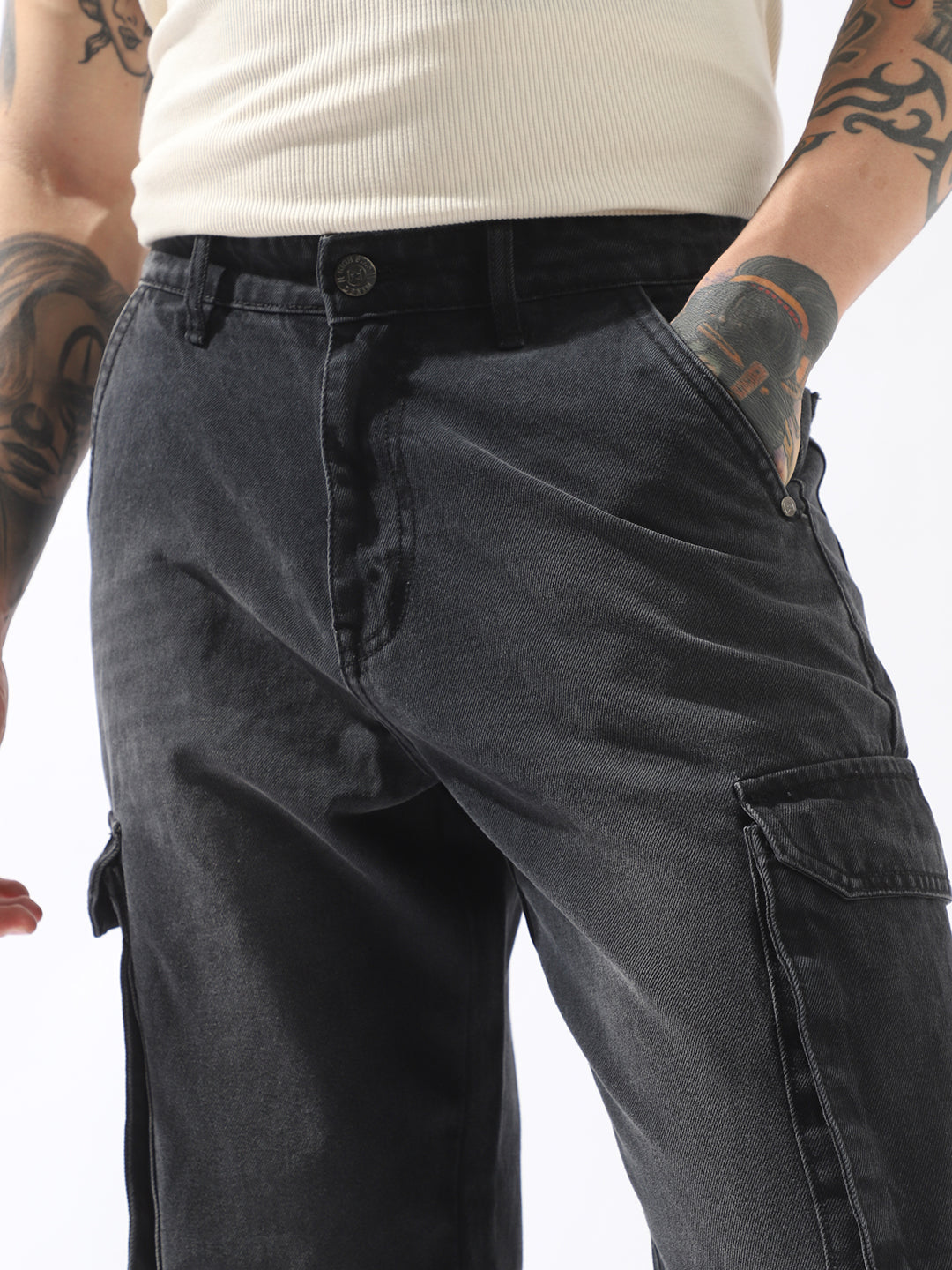 High Star Men Comfort Straight Fit Mid-Rise Jeans