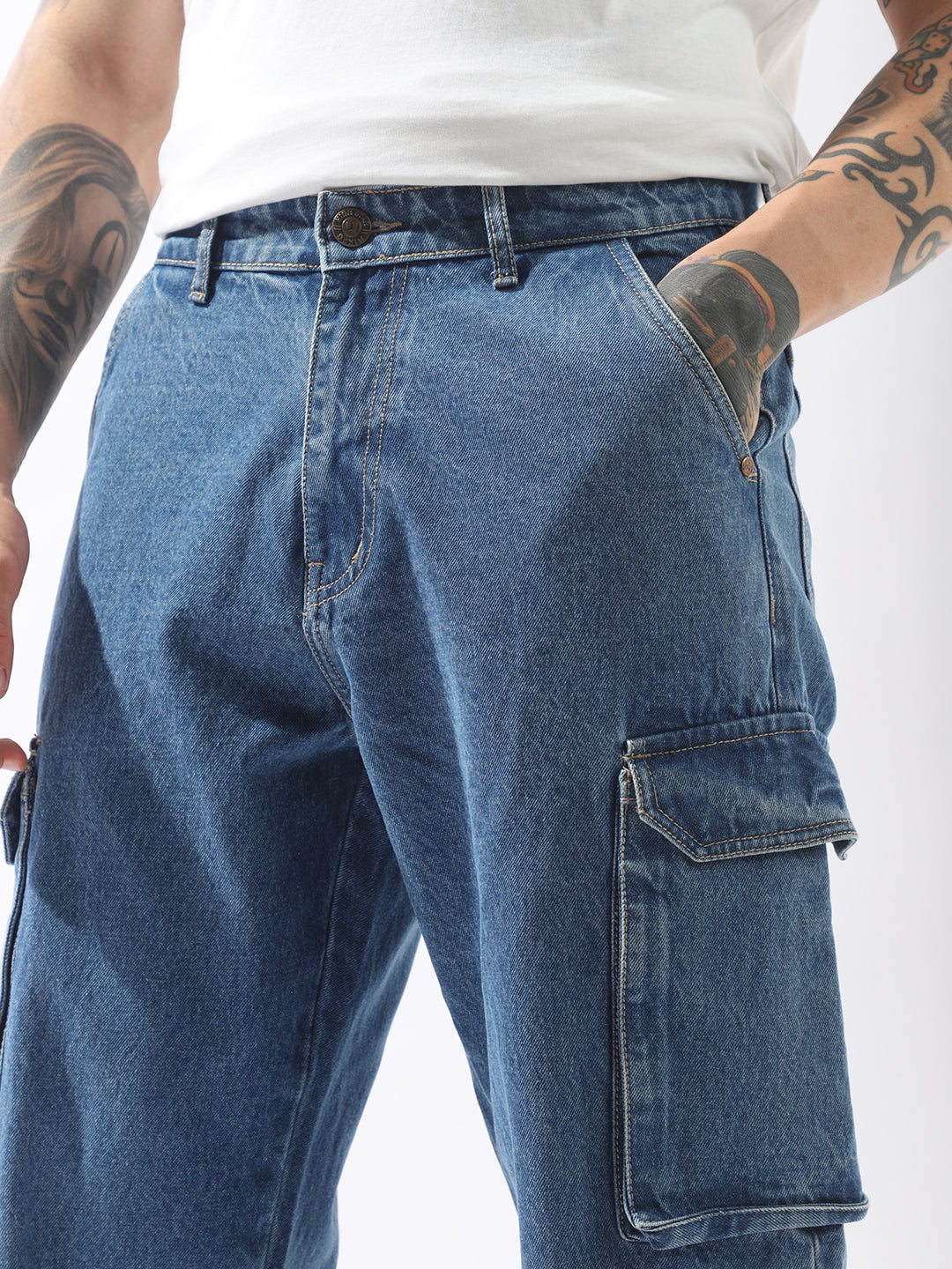 High Star Men Comfort Straight Fit Mid-Rise Jeans