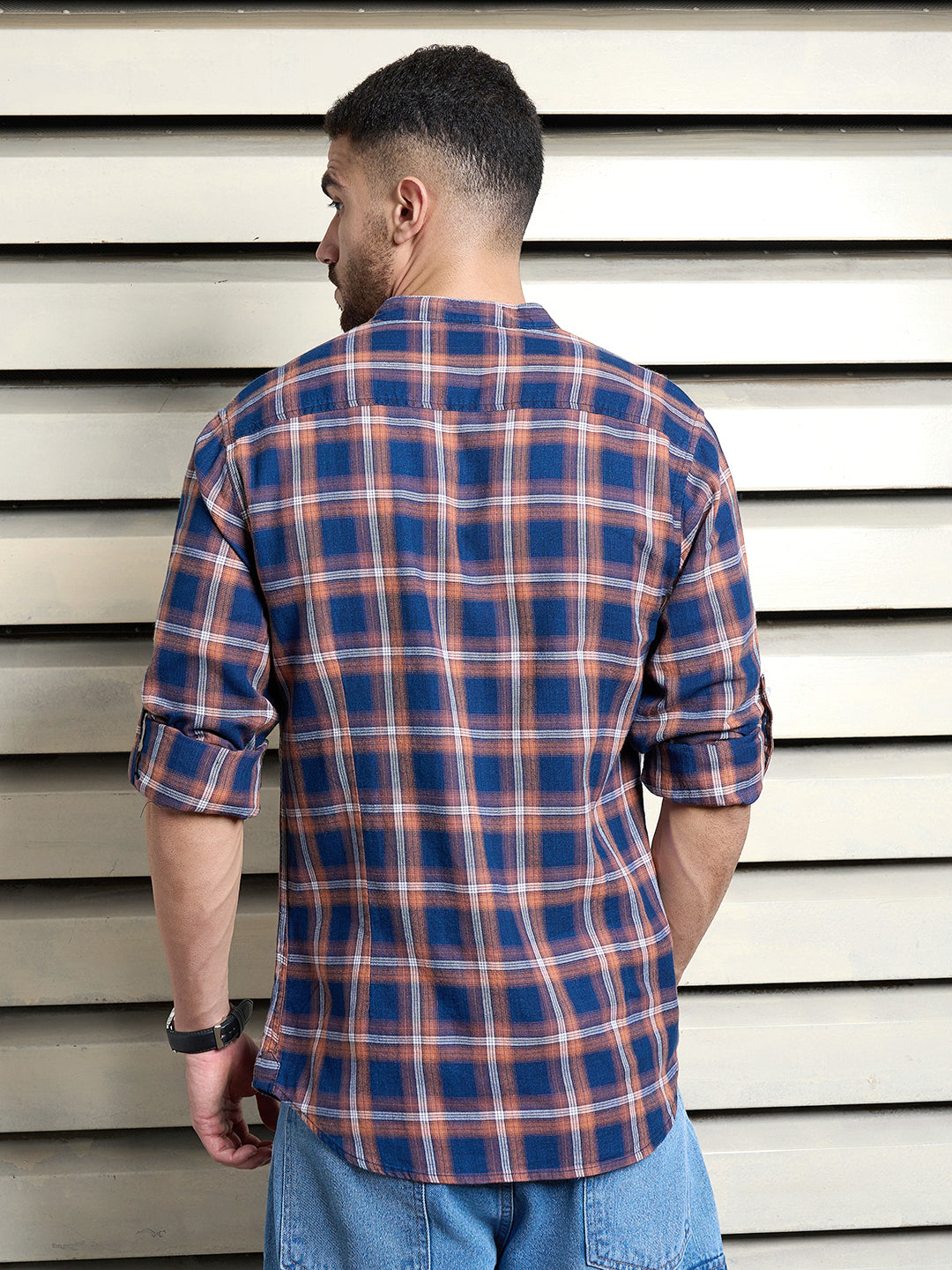 Men Cotton Spread Collar Short Sleeves Regular Fit Casual Shirt