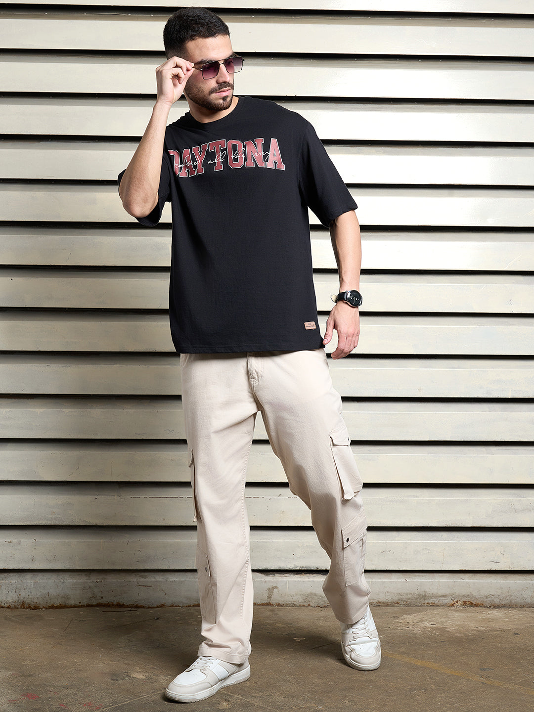 Men Cotton Short Sleeves Round Neck Relaxed Fit Tshirt