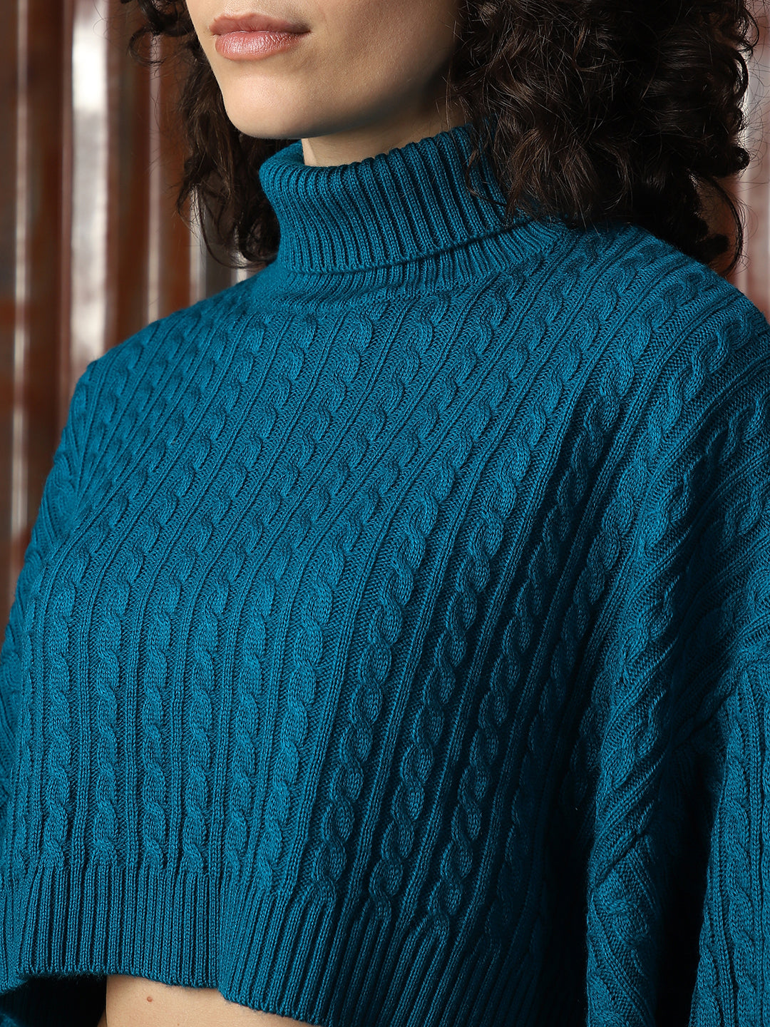 Women Knitted Acrylic Boxy Fit High-rise Turtle neck Long Sleeve Co-ord