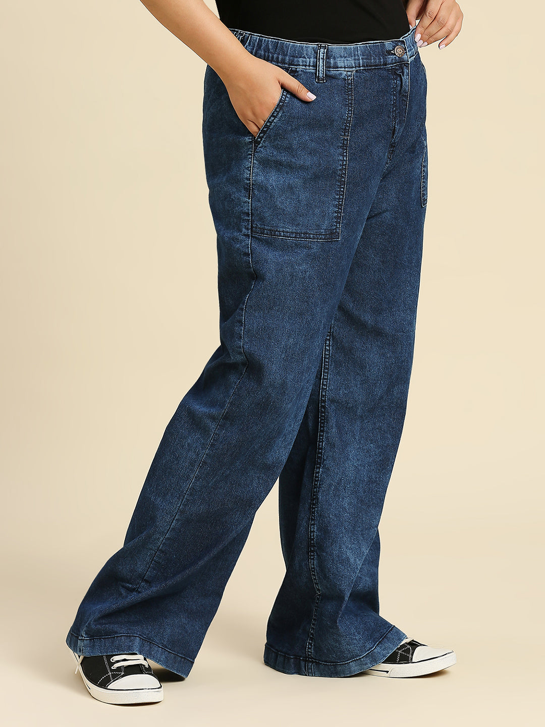 Women Plus Size Comfort Wide Leg High-Rise Light Fade Stretchable Jeans