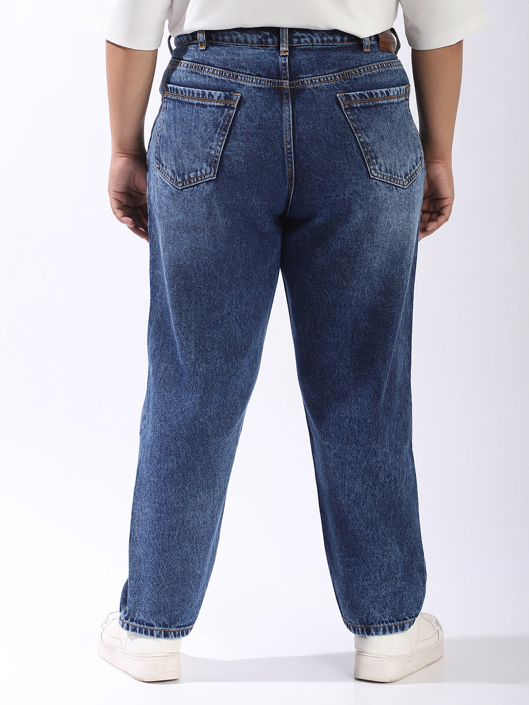 High Star Women Relaxed Mom Fit Distressed High-Rise Light Fade Jeans