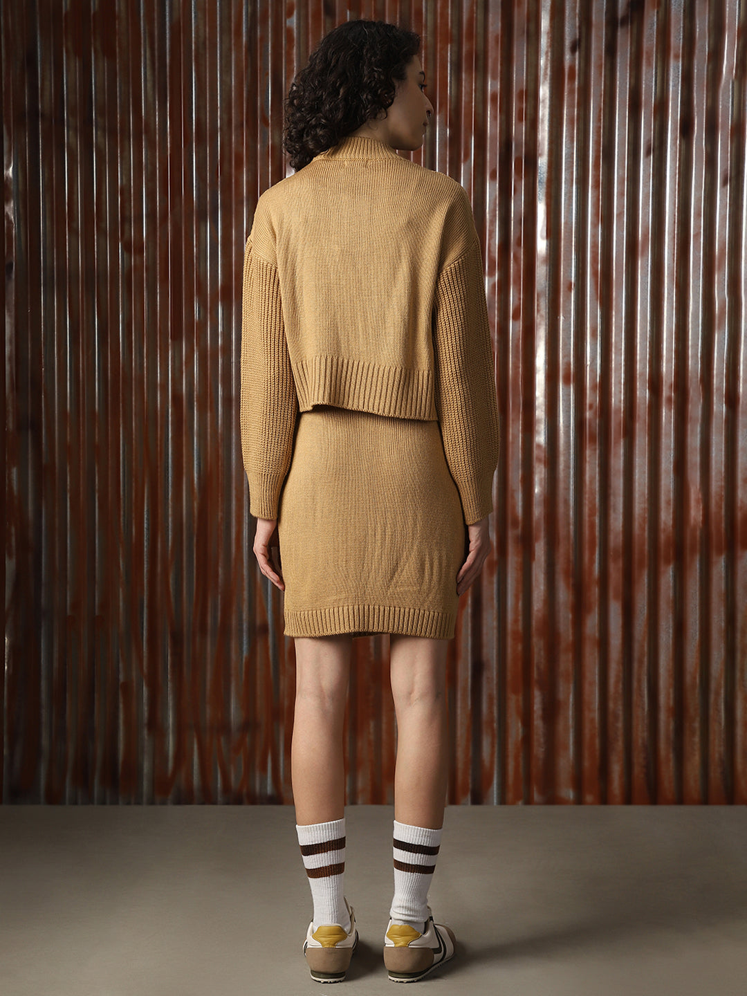 Women Knitted Acrylic Regular fit High- Rise Round Neck Long Sleeve Co-Ord