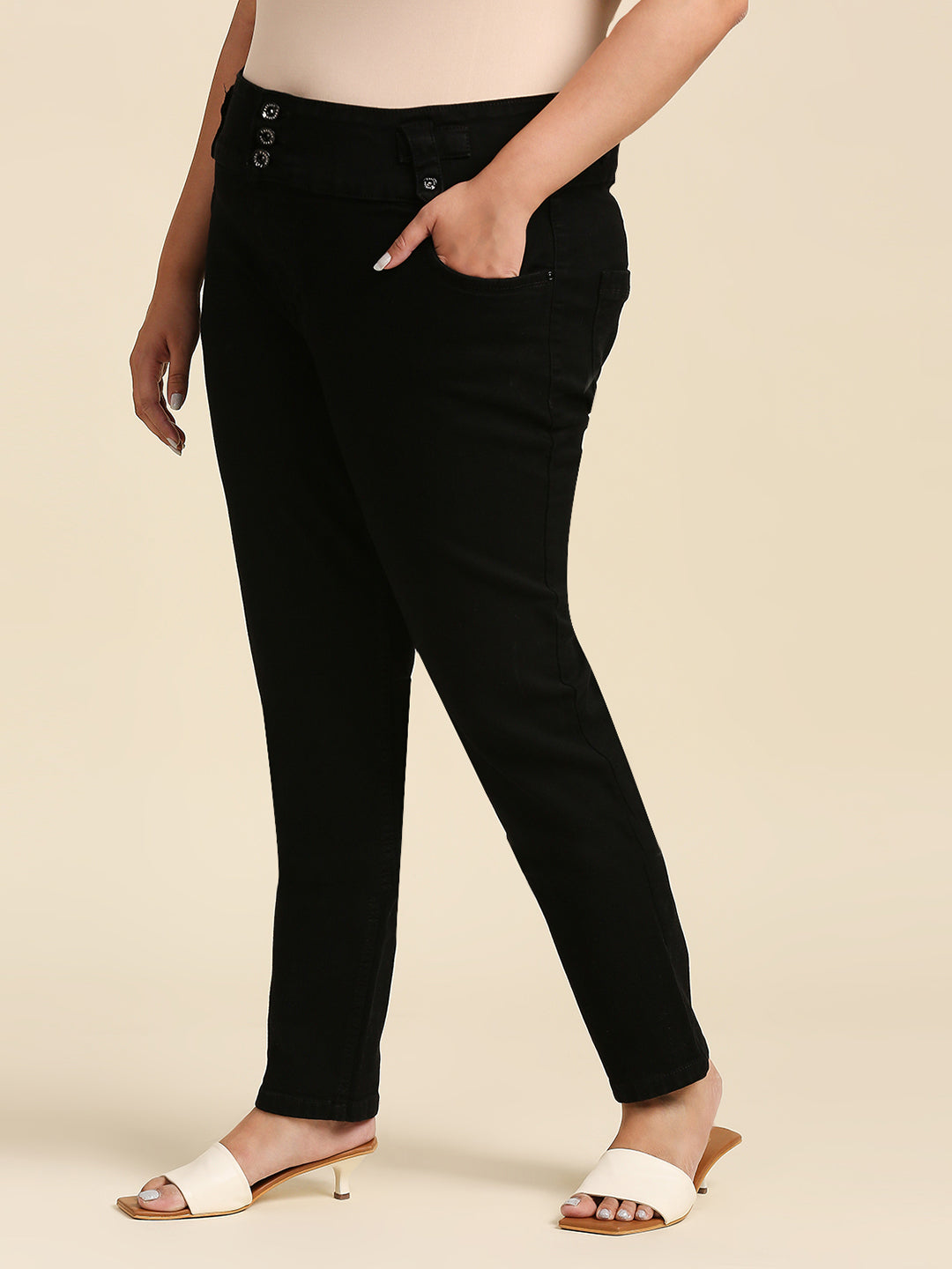 Women Slim Fit High-Rise Clean Look Stretchable Jeans