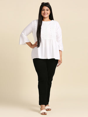 Women Slim Fit High-Rise Clean Look Stretchable Jeans