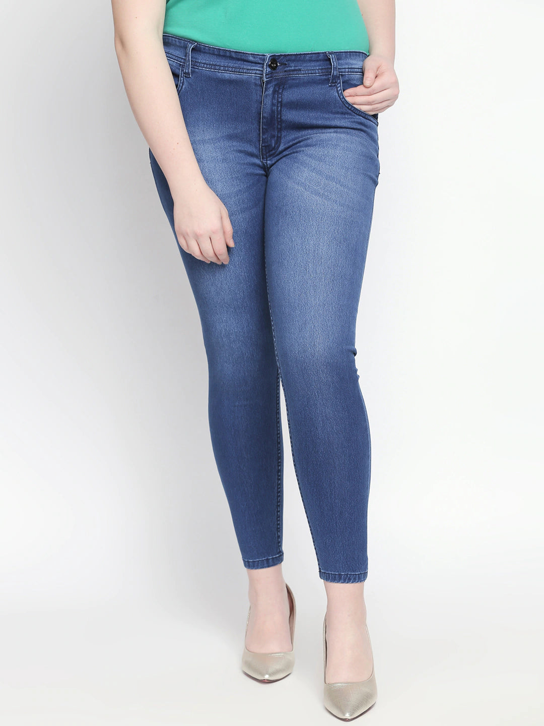 Women Plus Size Blue Slim Fit Mid-Rise Clean Look Stretchable Jeans
