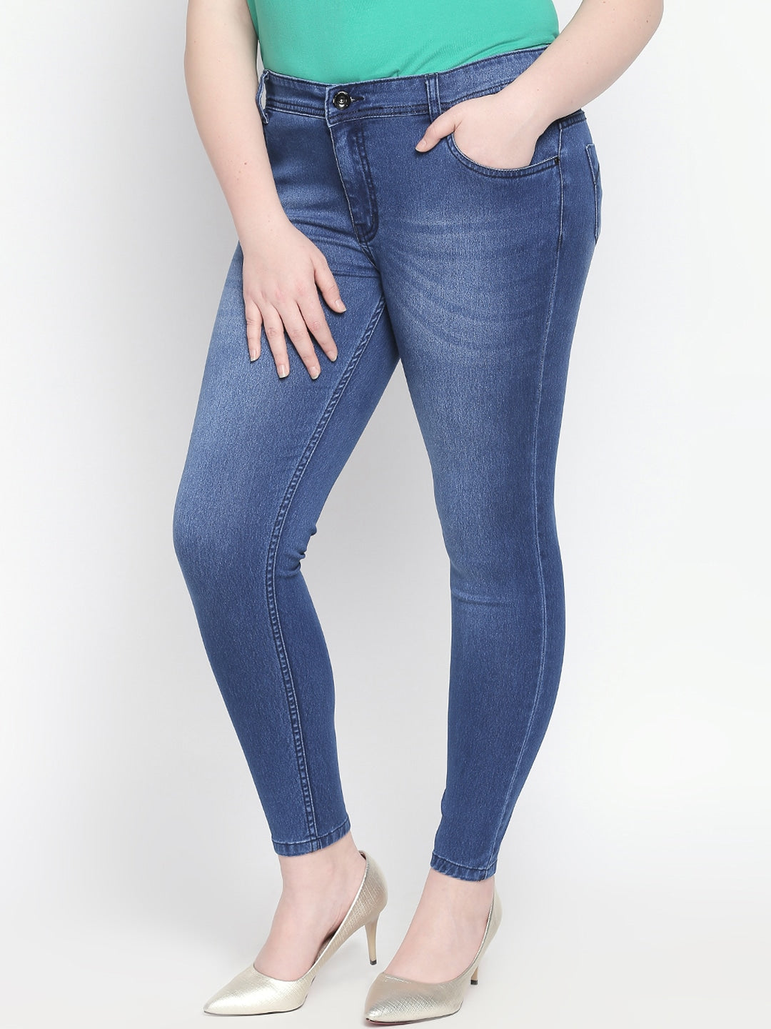 Women Plus Size Blue Slim Fit Mid-Rise Clean Look Stretchable Jeans