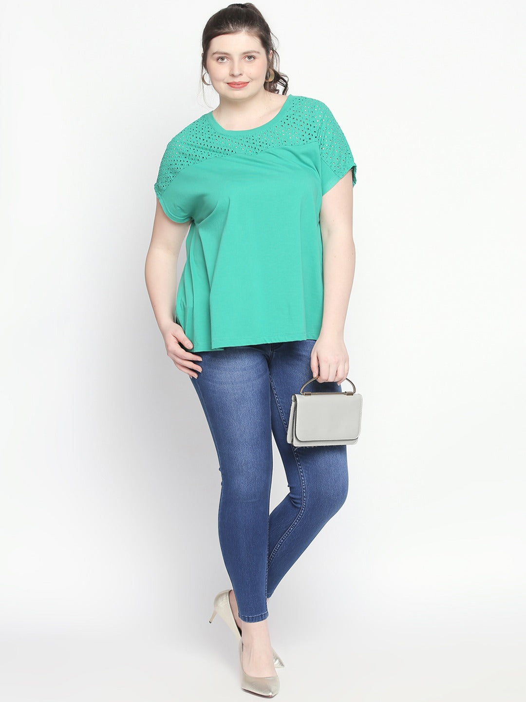 Women Plus Size Blue Slim Fit Mid-Rise Clean Look Stretchable Jeans